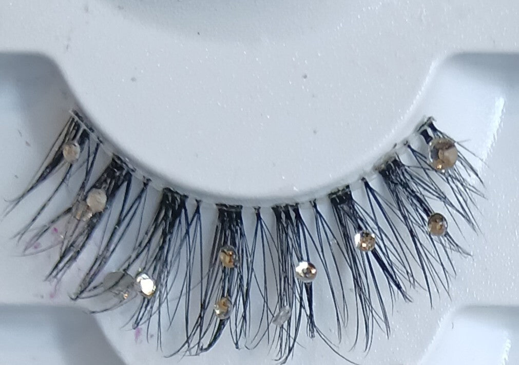 Single Set Whispy Lashes simple Dazzle